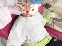 -茂菊口腔连锁(浦东南路店)