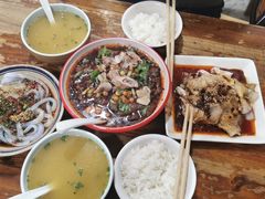 -朱大嘴肥肠血旺(福字街店)