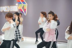 点击看大图 -ISHOW爱秀爵士舞蹈
