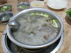 -黑竹沟新场牛肉火锅