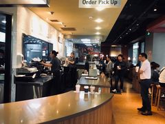 大堂-The Habit Burger Grill 哈比特汉堡(复兴soho店)