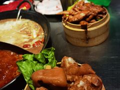 -鹿鸣山草本茶香火锅(园西路店)