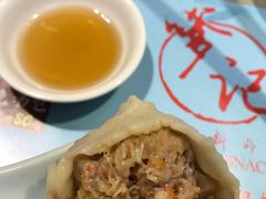 双拼小笼（蟹粉+鲜肉）-穿蒸引鲜·嗲记(正大广场店)