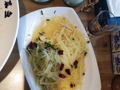 -严记小天府酸菜鱼(西四路店)