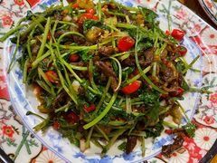 小炒黃牛肉-老乡村(南湖路店)