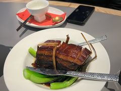 草扎肉-桂满陇·手作小笼包&江南叫花鸡(中山公园店)