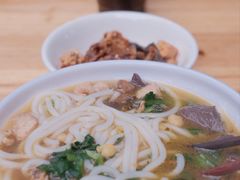 -文山荷鲜居(翠湖店)
