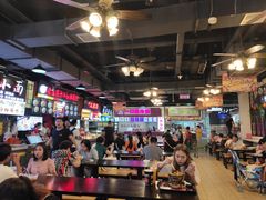 大堂-八一好吃街·高品美食广场