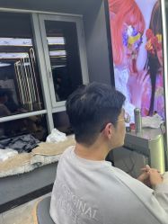 -藤野造型烫发染发