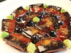 黑蒜焖河鳗-柒厢食事雅谈