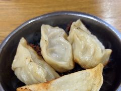 -黄阿姨锅贴大王(万航渡路店)