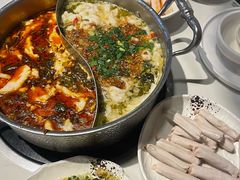 -德林酸菜鱼火锅(南丹店)