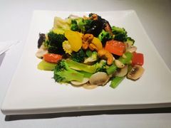 坚果时蔬-野蔓果·山野菜(西湖景区·龙井茶田店)