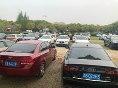 -野生动物园-停车场