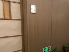 -耳湾躺式采耳SPA馆(保利五月花店)