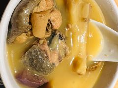 -一朵菌·野生菌探索家火锅(南亚店)