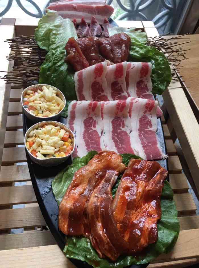 秋木烤肉(高新店)-"「调味猪排」「牛排骨肉」「炒年糕」「大满.