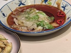 -八府香鸭·啫啫煲(华山路店)