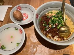 -呼啦面馆·头牌豌杂面(珠江国际B区店)
