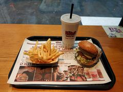 -The Habit Burger Grill 哈比特汉堡(复兴soho店)