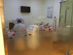 -苗方清颜专业祛痘养生