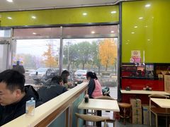 -龙记桂林米粉(财满街店)