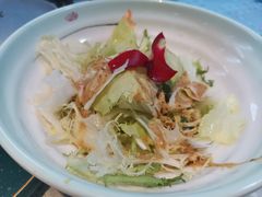 七彩缤纷水果蔬菜沙津-忘忧草融合私房菜(红鼎国际店)