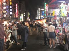 -六合夜市