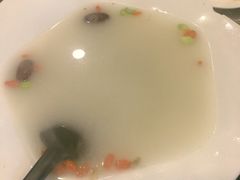 牛尾汤-桃园中华料理炸酱面(燕儿岛路店)
