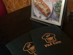 -V&A cafe