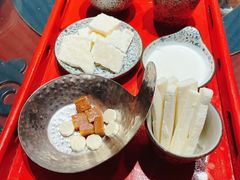 -九十九顶毡房(阜石路店)