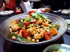 麻辣香锅-辣尚瘾·烤鱼·新川菜(交大直营店)