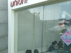 -UNI UNI(环亚凯瑟琳店)