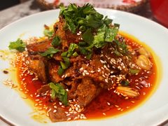 -渝信川菜 · 川味家常菜(财富购物中心店)