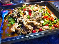 炭烧牛蛙平锅紫苏味-蘭奢雅集·江浙菜(青山江滩店)