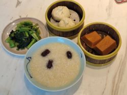 -玥奢国际母婴护理中心(滨江宝龙店)
