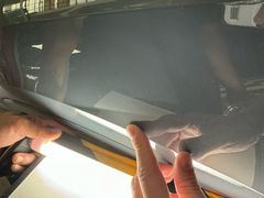 -鲨鱼皮汽车凹陷玻璃修复(静安店)