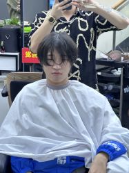 -藤野造型专业烫染接发