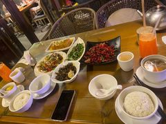 -隔壁老王·家常云南菜(花巷店)