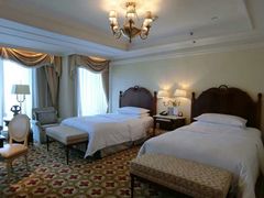 -广州富力丽思卡尔顿酒店