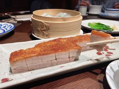 脆皮燒腩仔-逸东轩(香港逸东酒店)