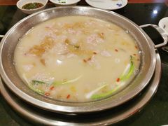 -老来福·非遗酸汤兔(凯旋路店)