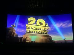 -金逸影城(武汉人信汇IMAX店)