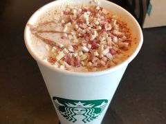 盛樱蜜桃芝士拿铁-星巴克(成都太古里二店)