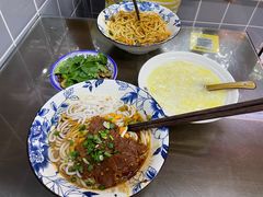 -李记热干面· 襄阳牛肉面