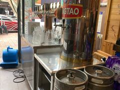 -老东镇啤酒屋海鲜加工·蒸汽海鲜·海鲜烧烤(台东店)