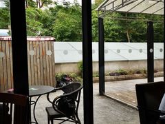 -星巴克(西藏路店)