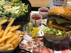-The Habit Burger Grill 哈比特汉堡(复兴soho店)