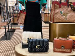 -COACH蔻驰(赛特奥特莱斯店)