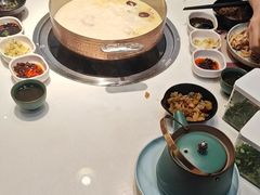 -洪氏嗨捞·猪肚鸡火锅(阳光天地店)
